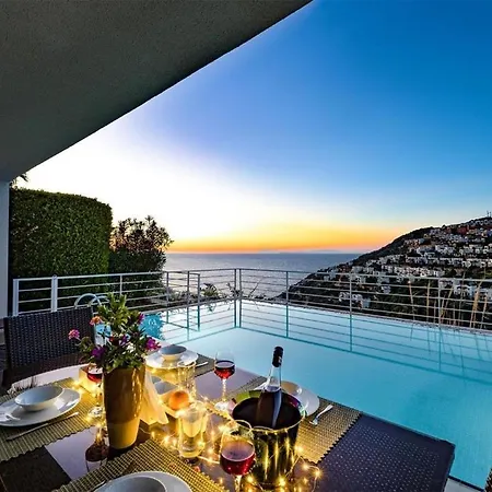 Villa Yenilenmis Muhtesem Bodrum